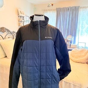 Columbia Two-Tone Black and Navy Coat Size L